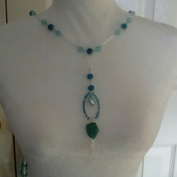 Gorgeous Statement Necklace ... NWOT - Picture 3 of 4